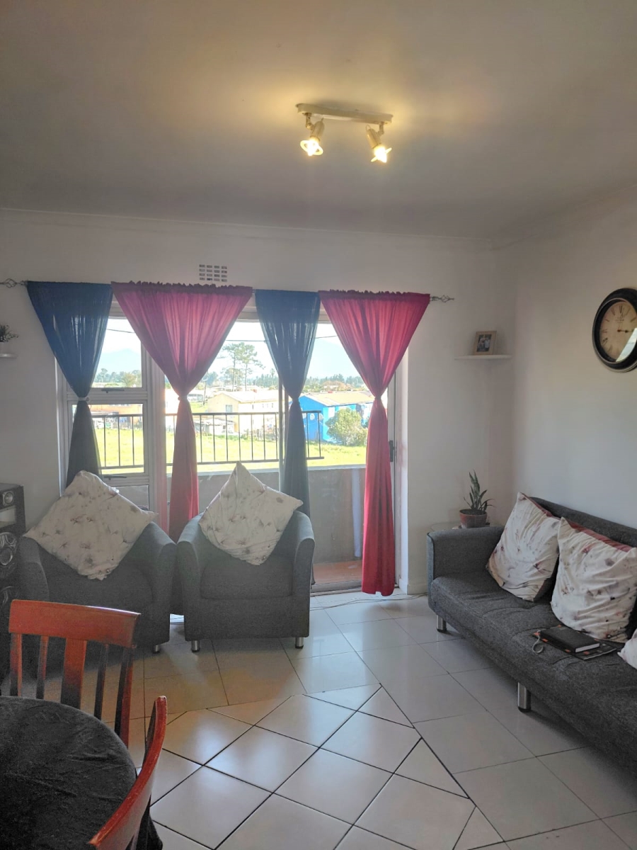 2 Bedroom Property for Sale in Paarl East Western Cape